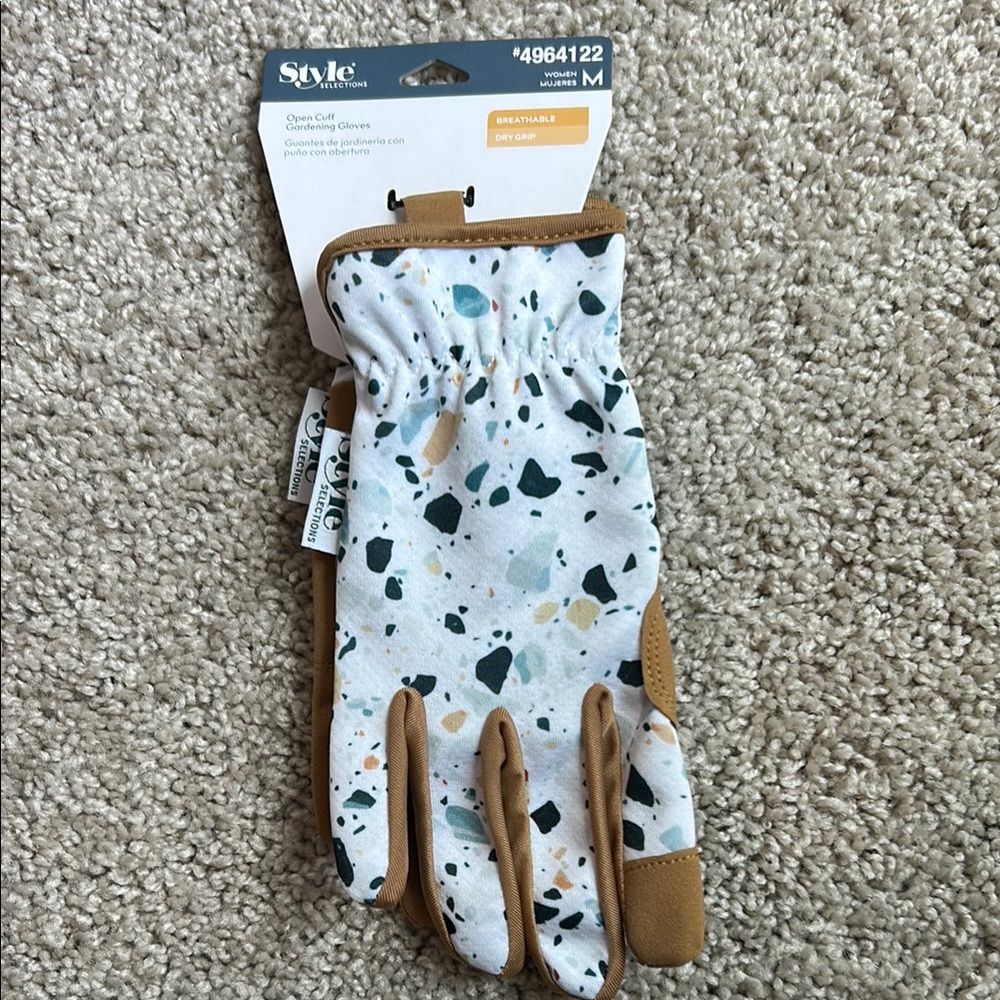 Style selections gardening gloves NWT